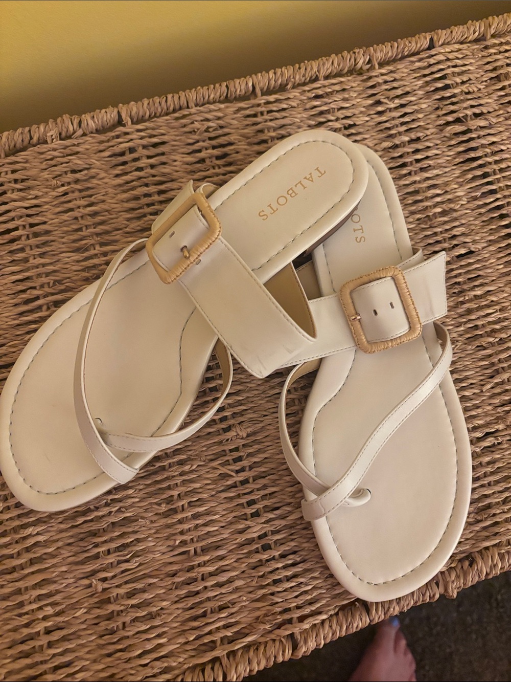Talbots Cream Leather Buckle Toe-Loop Sandals with Natural Buckle